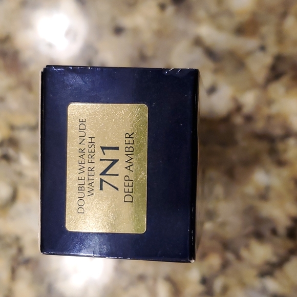 Estee Lauder Double WearWater Fresh  Makeup 30 SPF - Deep Amber (7N1) -NWT - Picture 3 of 4